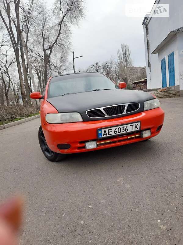 Седан Daewoo Nubira 1998 в Кривом Роге