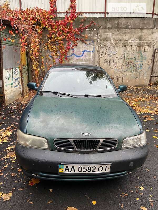 Седан Daewoo Nubira 1998 в Києві