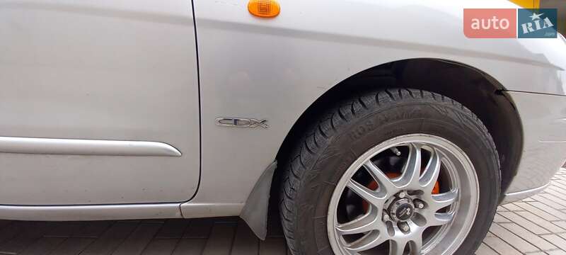 Седан Daewoo Nubira 2003 в Херсоне