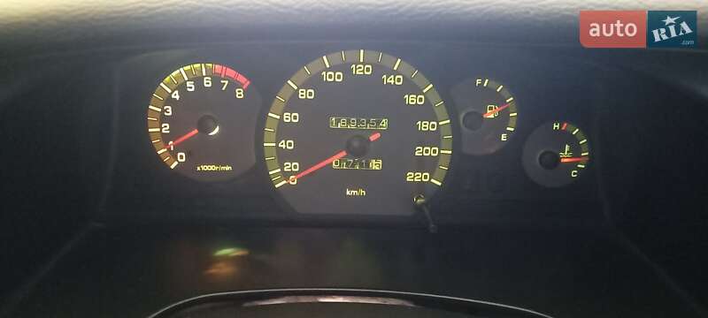 Седан Daewoo Nubira 2003 в Херсоне