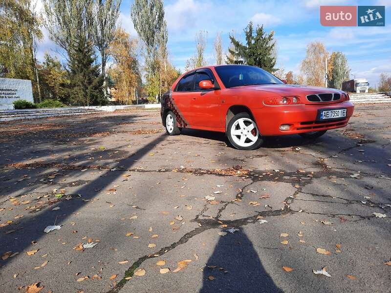 Daewoo Nubira 1998