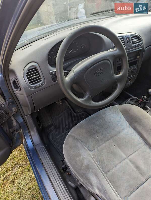 Седан Daewoo Nubira 2000 в Пустомытах