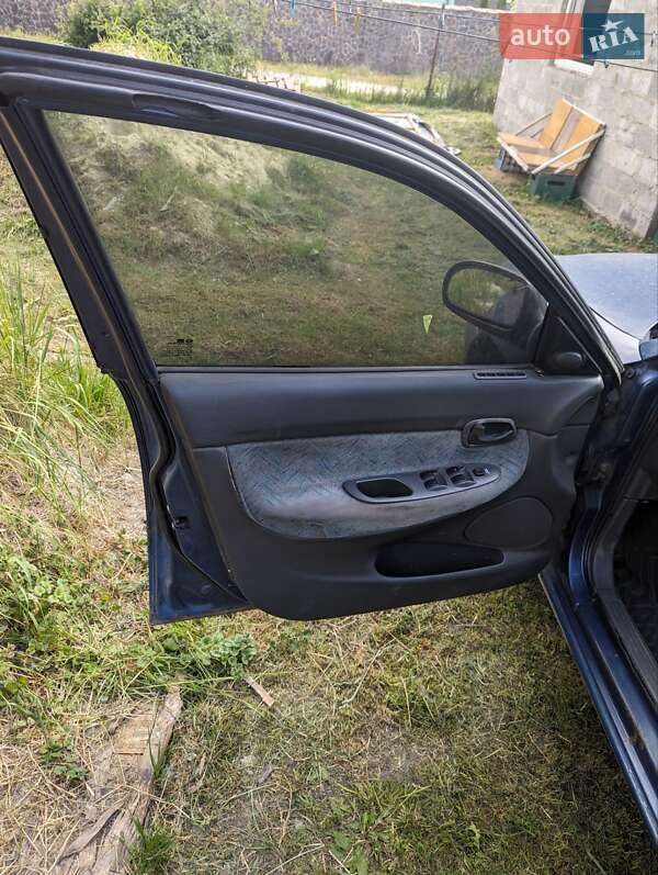Седан Daewoo Nubira 2000 в 