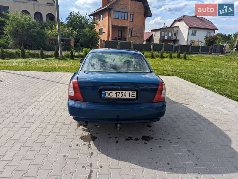Седан Daewoo Nubira 2000 в Пустомытах
