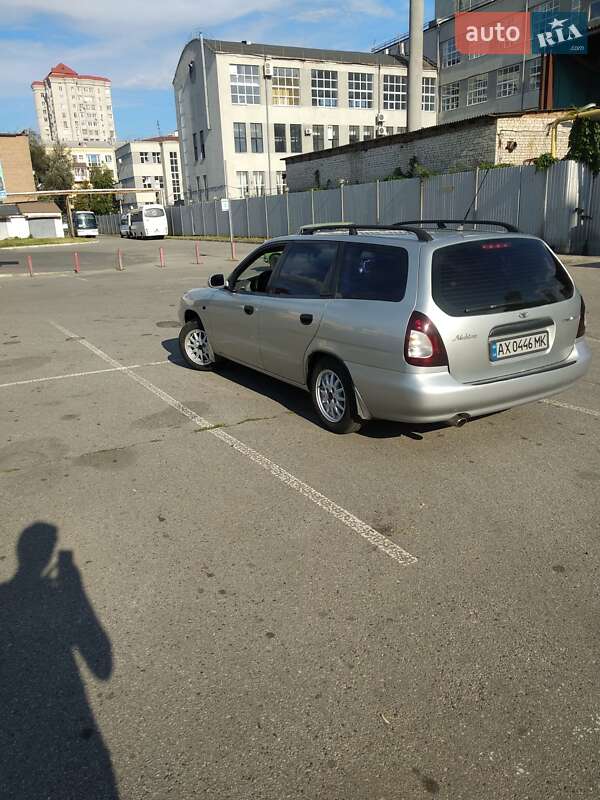 Універсал Daewoo Nubira 1999 в Харкові