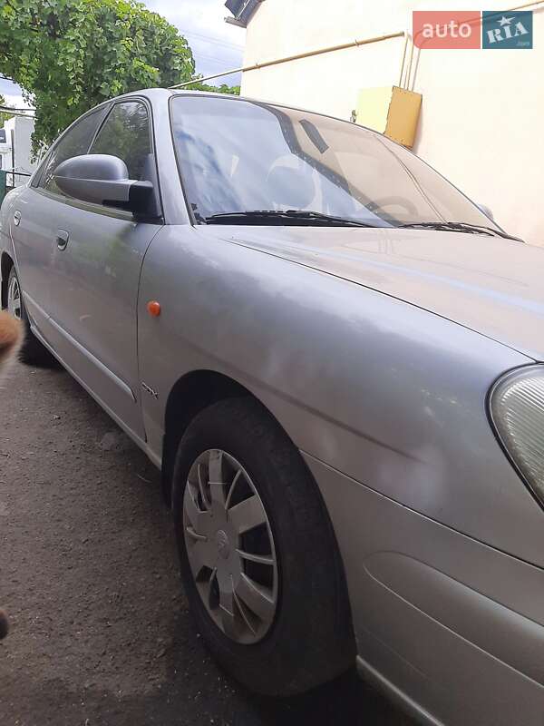 Седан Daewoo Nubira 2003 в Запорожье