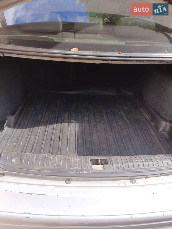 Седан Daewoo Nubira 2003 в Запорожье