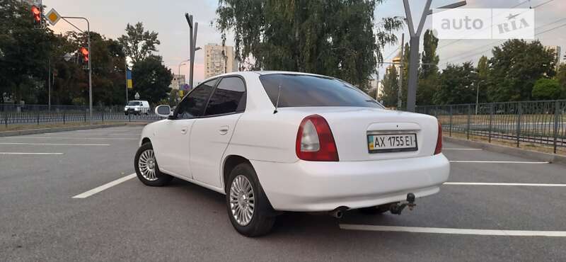 Седан Daewoo Nubira 1998 в Харькове