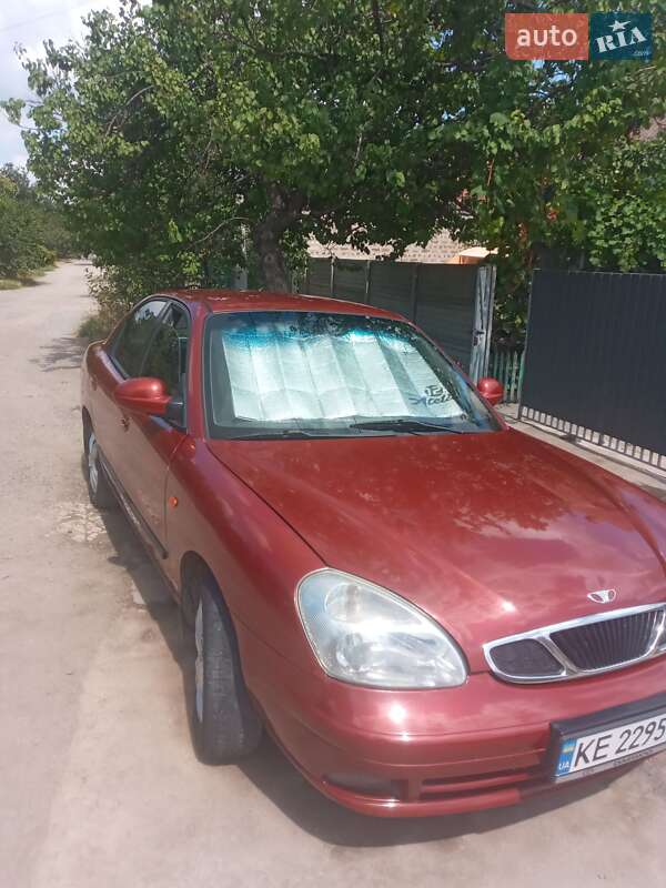Седан Daewoo Nubira 2003 в Кривому Розі