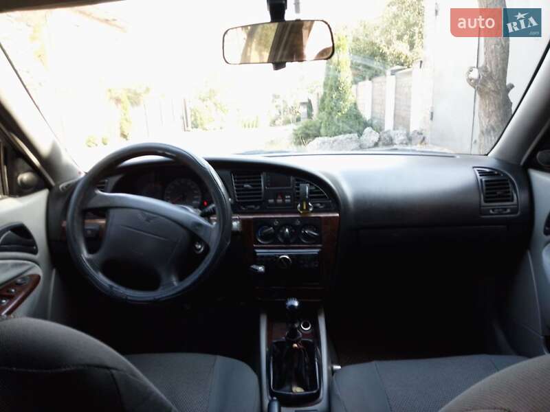 Седан Daewoo Nubira 2003 в Харькове