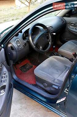 Седан Daewoo Nubira 1998 в Березівці