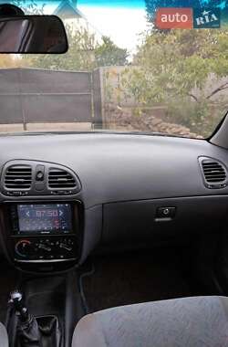 Седан Daewoo Nubira 1998 в 