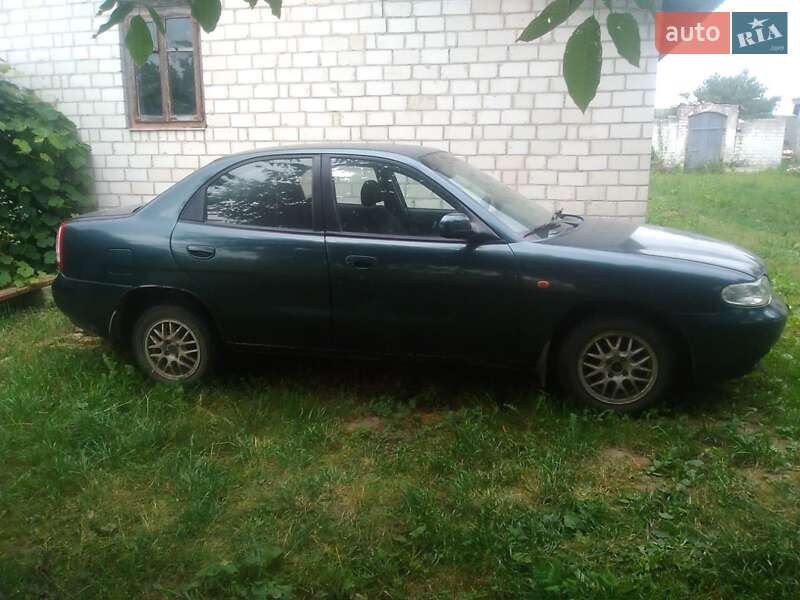 Седан Daewoo Nubira 1998 в Млинове