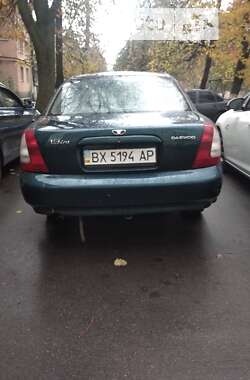 Седан Daewoo Nubira 1998 в Хмельницком