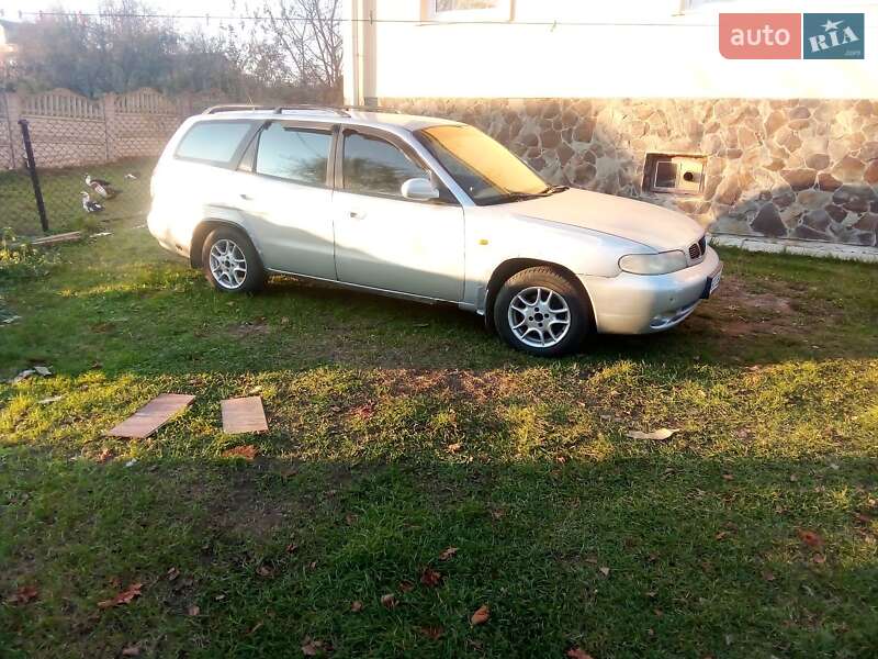 Daewoo Nubira 1998