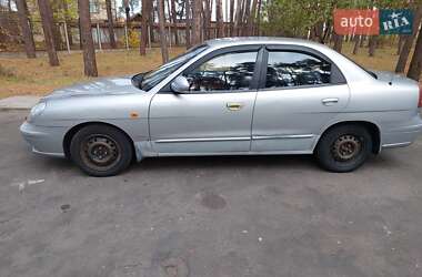 Седан Daewoo Nubira 2003 в Черкасах