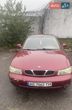 Седан Daewoo Nubira 1998 в Кам'янському