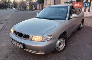 Седан Daewoo Nubira 1998 в Миколаєві