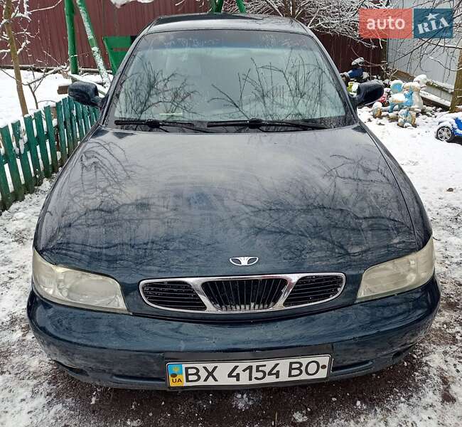 Седан Daewoo Nubira 1998 в Изяславе