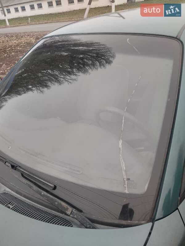 Седан Daewoo Nubira 1998 в Гребенках