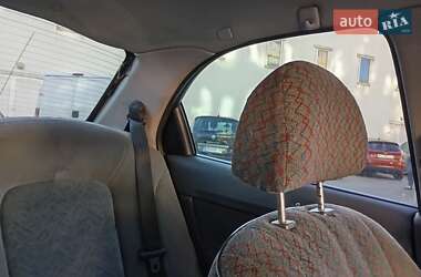 Седан Daewoo Nubira 1998 в 
