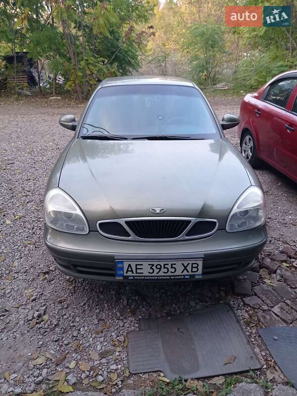 Седан Daewoo Nubira 2003 в Днепре
