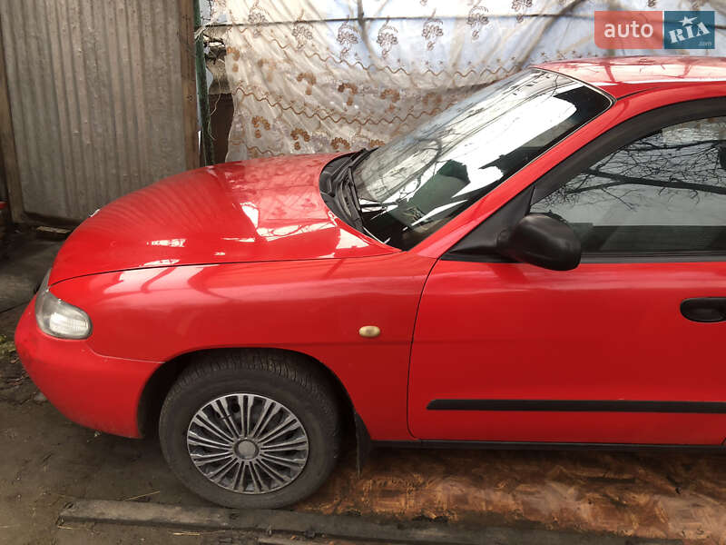 Седан Daewoo Nubira 1998 в Одессе