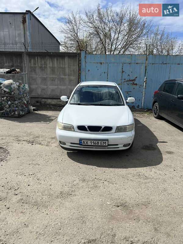 Седан Daewoo Nubira 1998 в 