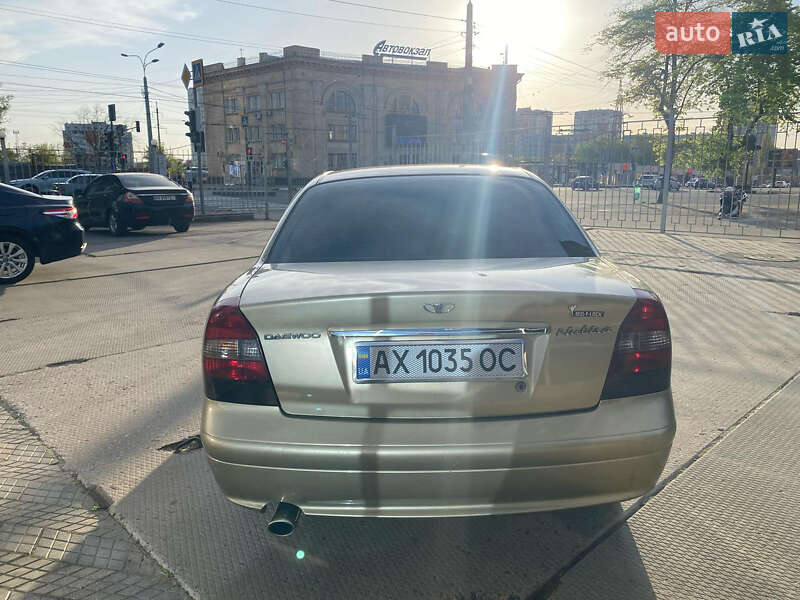 Седан Daewoo Nubira 2001 в Харькове