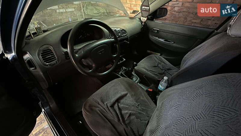Седан Daewoo Nubira 1998 в Черкассах