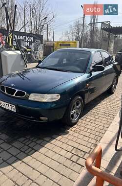 Седан Daewoo Nubira 1998 в Нікополі