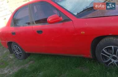 Седан Daewoo Nubira 1998 в Черкассах