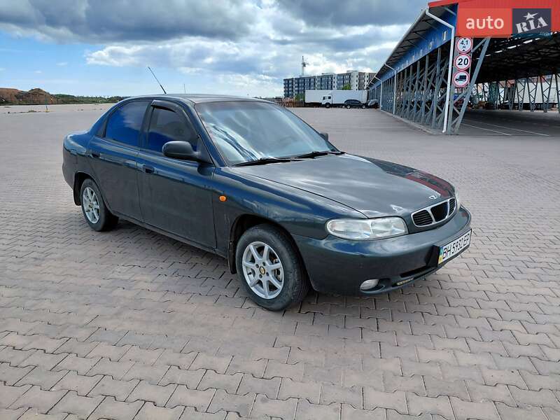 Седан Daewoo Nubira 1998 в Одессе