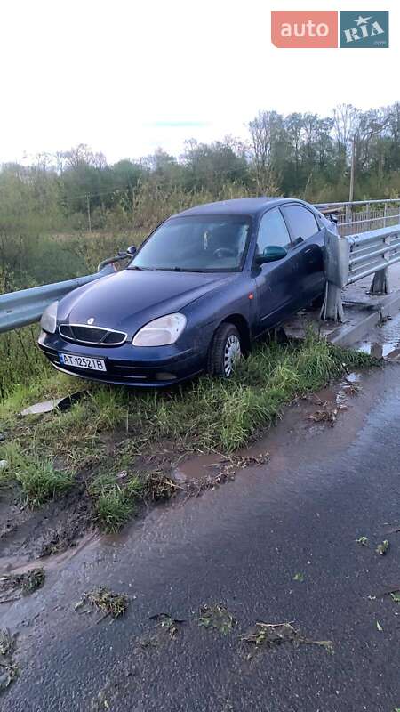Седан Daewoo Nubira 2002 в 