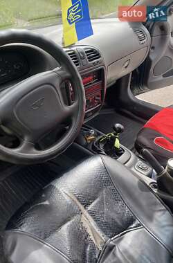 Седан Daewoo Nubira 1998 в Запорожье