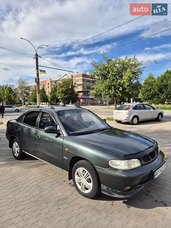 Седан Daewoo Nubira 1997 в Запорожье