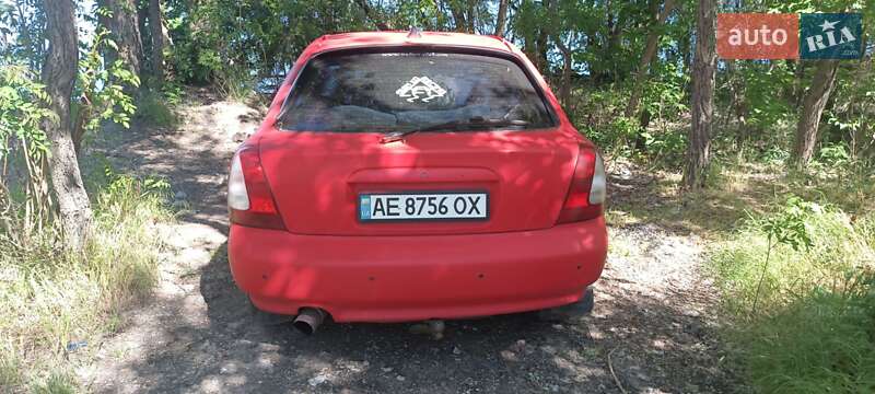 Хэтчбек Daewoo Nubira 1998 в Днепре