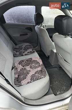 Седан Daewoo Nubira 2003 в 