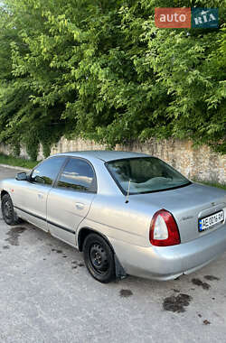 Седан Daewoo Nubira 1998 в Каменском