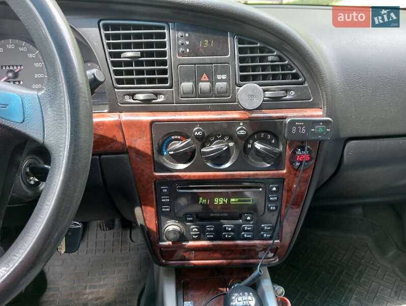 Седан Daewoo Nubira 2003 в Сумах
