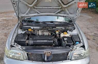 Седан Daewoo Nubira 1998 в 