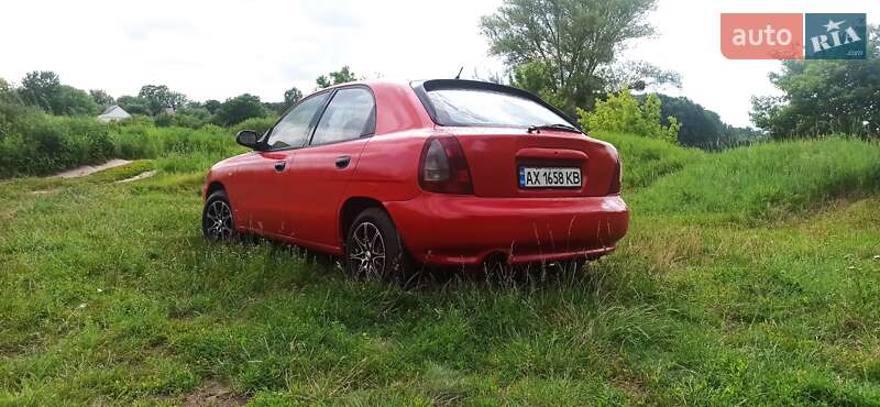 Хетчбек Daewoo Nubira 1998 в Люботині