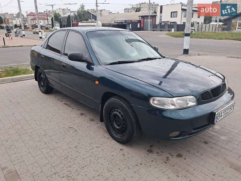Седан Daewoo Nubira 1998 в 