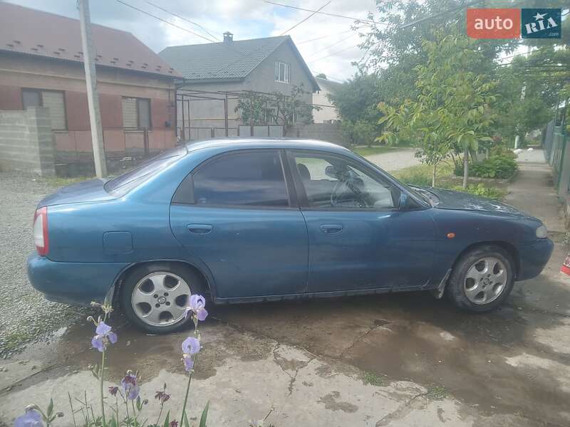 Седан Daewoo Nubira 1998 в 