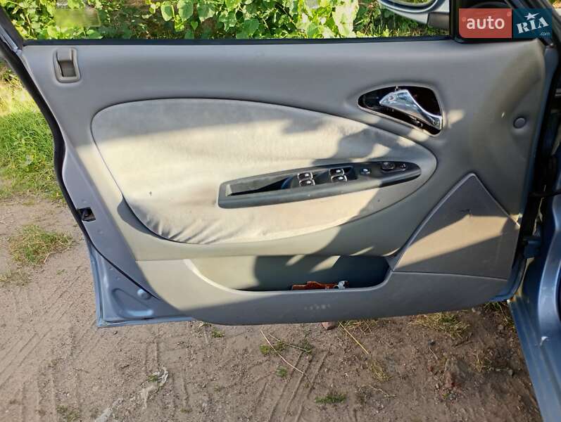 Универсал Daewoo Nubira 2003 в Ильинцах