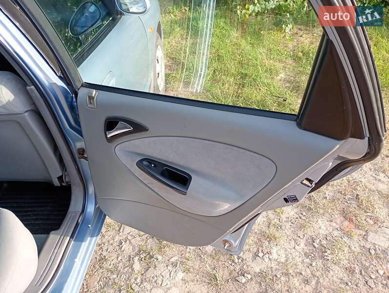 Универсал Daewoo Nubira 2003 в Ильинцах