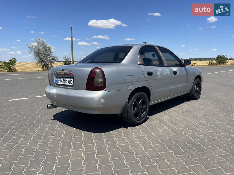 Седан Daewoo Nubira 1998 в Одессе