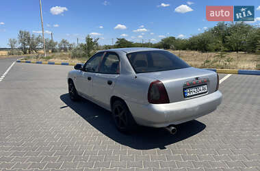 Седан Daewoo Nubira 1998 в 