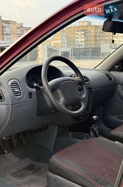 Седан Daewoo Nubira 1998 в 