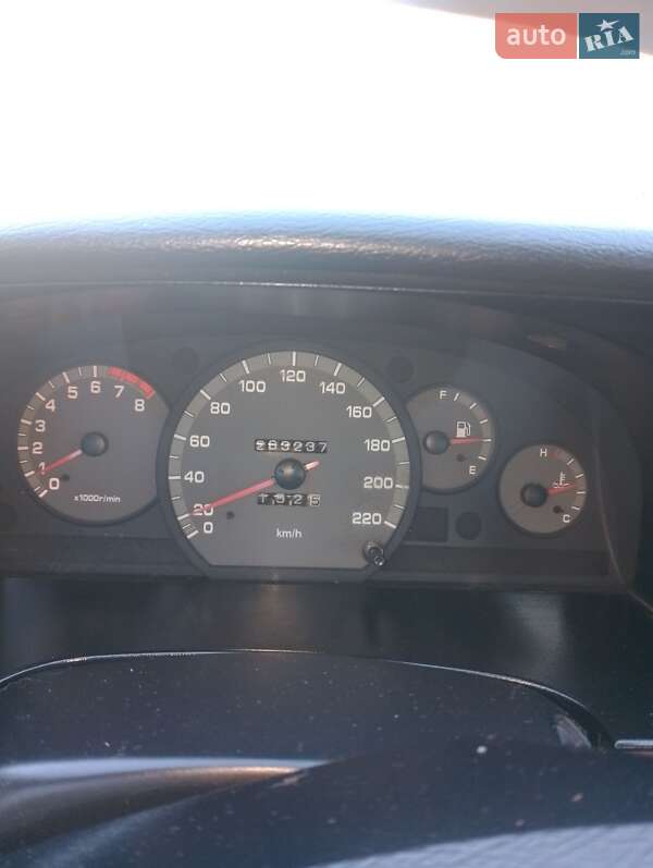 Седан Daewoo Nubira 2003 в Львове